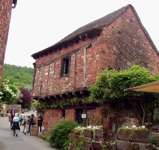 2008 05 Collonges la Rouge 12